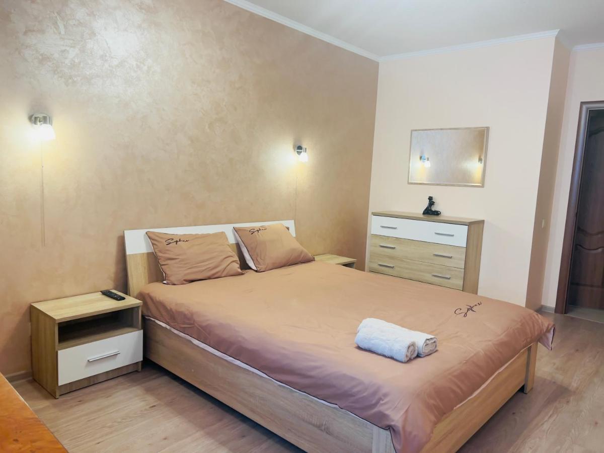 Apartaments Sichovyh Strilciv 68A Ivano-Frankivsk Exterior foto